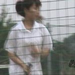 野外排泄!テニスガールの野グソ現場直撃取材!